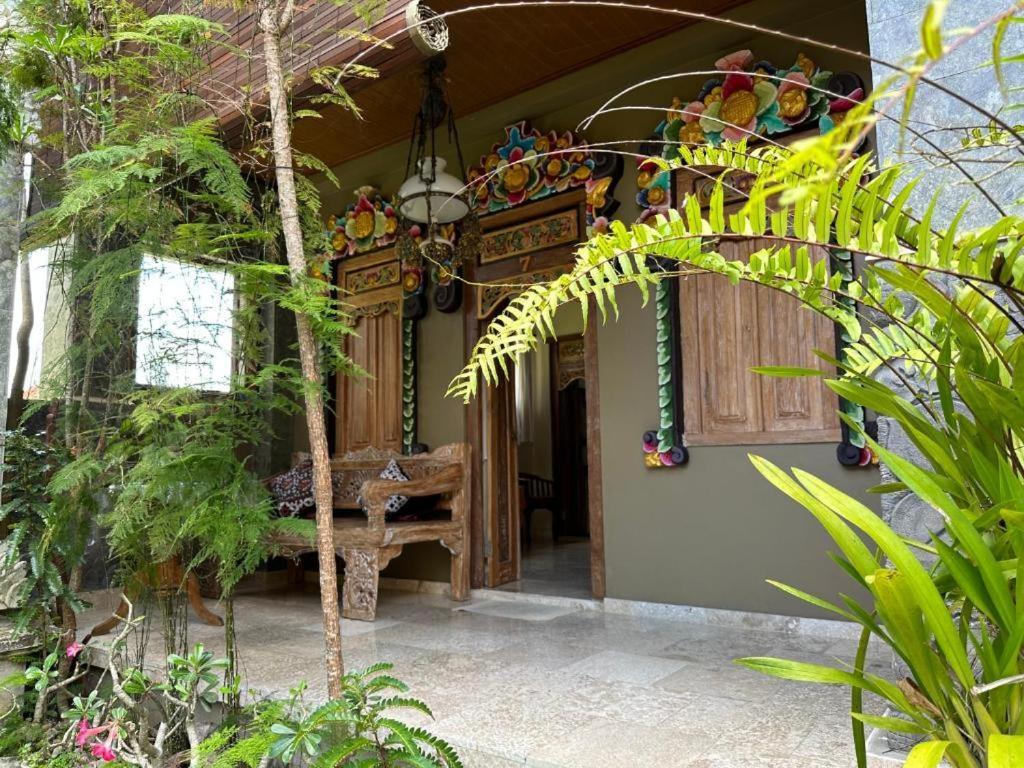 Nirwa 1 Ubud Guesthouse Szoba fotó